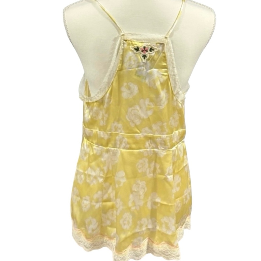 Free People Night Special Cami in Lemon Custard Combo Silky Lace Floral Sz M NWT - Picture 4 of 10
